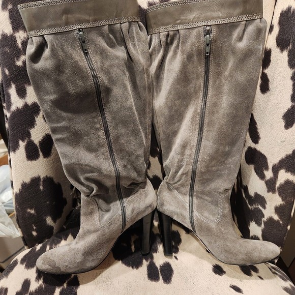 Michael Kors Boots Womens 9 M Suede Gray Grey Knee High Heel Shoes $225 MSRP - Picture 7 of 16